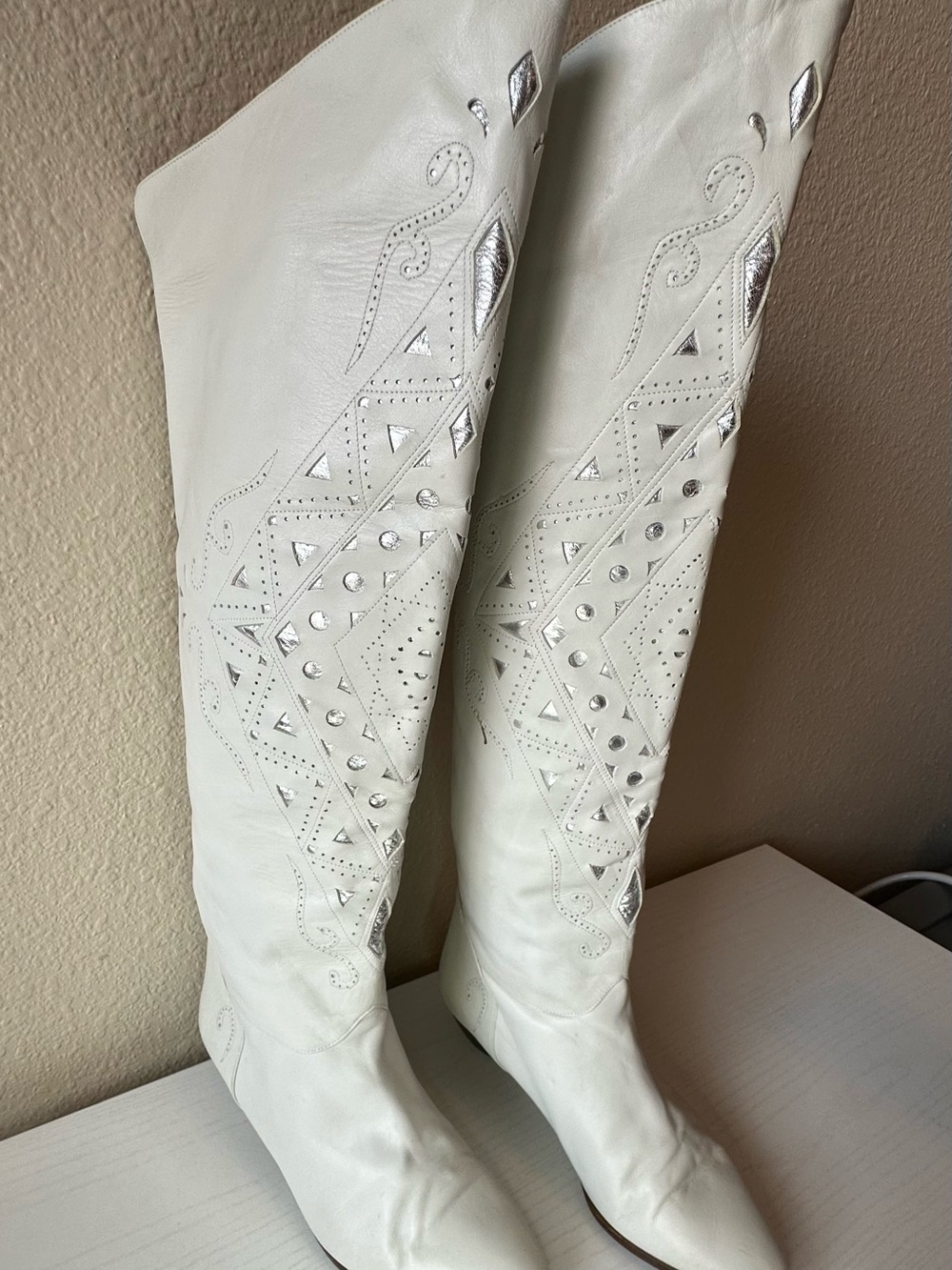Vintage Caporicci White Western Knee High Boots Game Day Festival Bride Bridal 8
